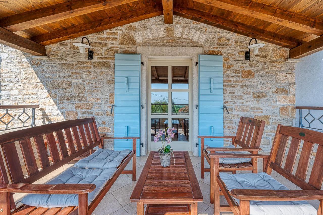 Villa Paolina With Hot Tub Višnjan Buitenkant foto